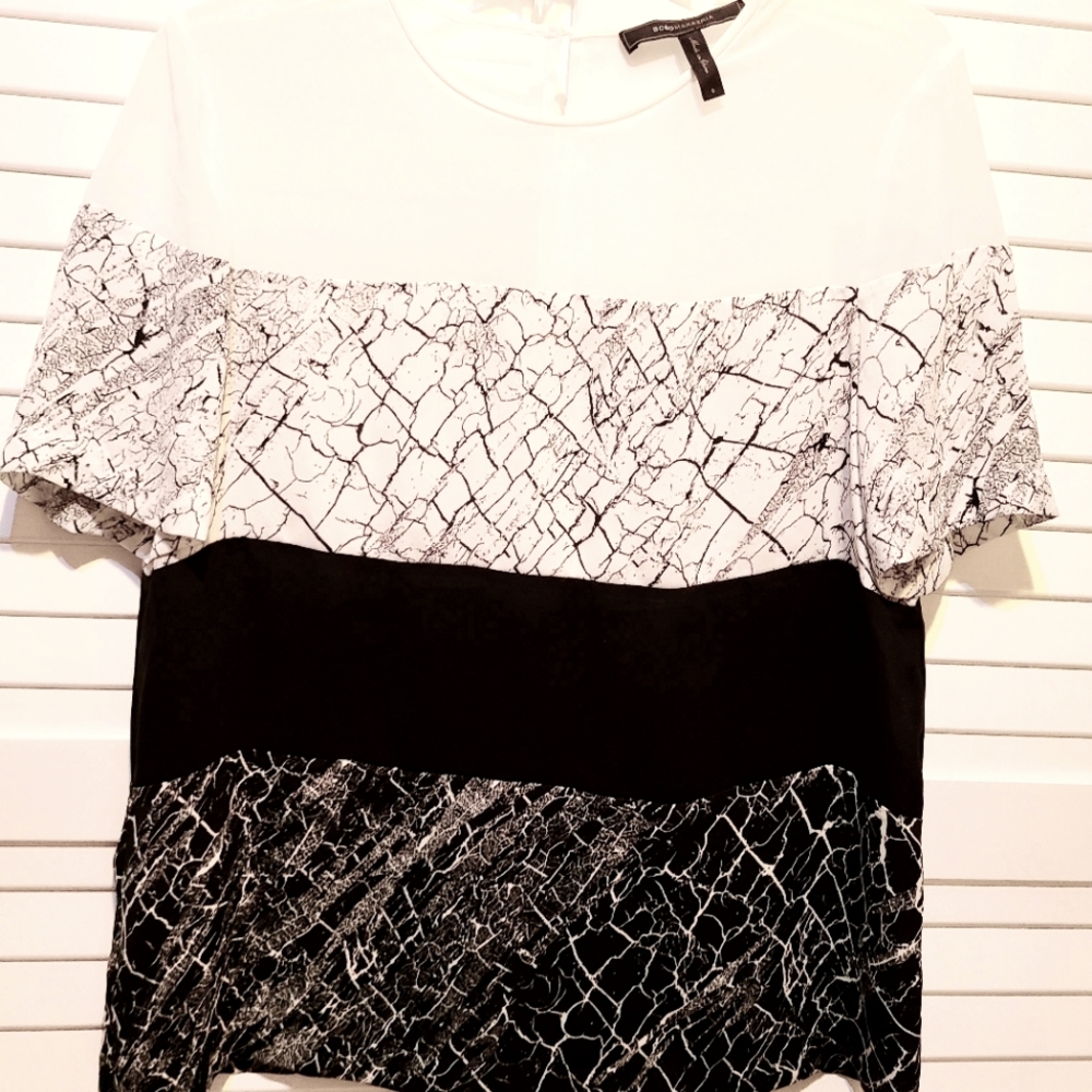 BCBG Max Azria size S, black and white top